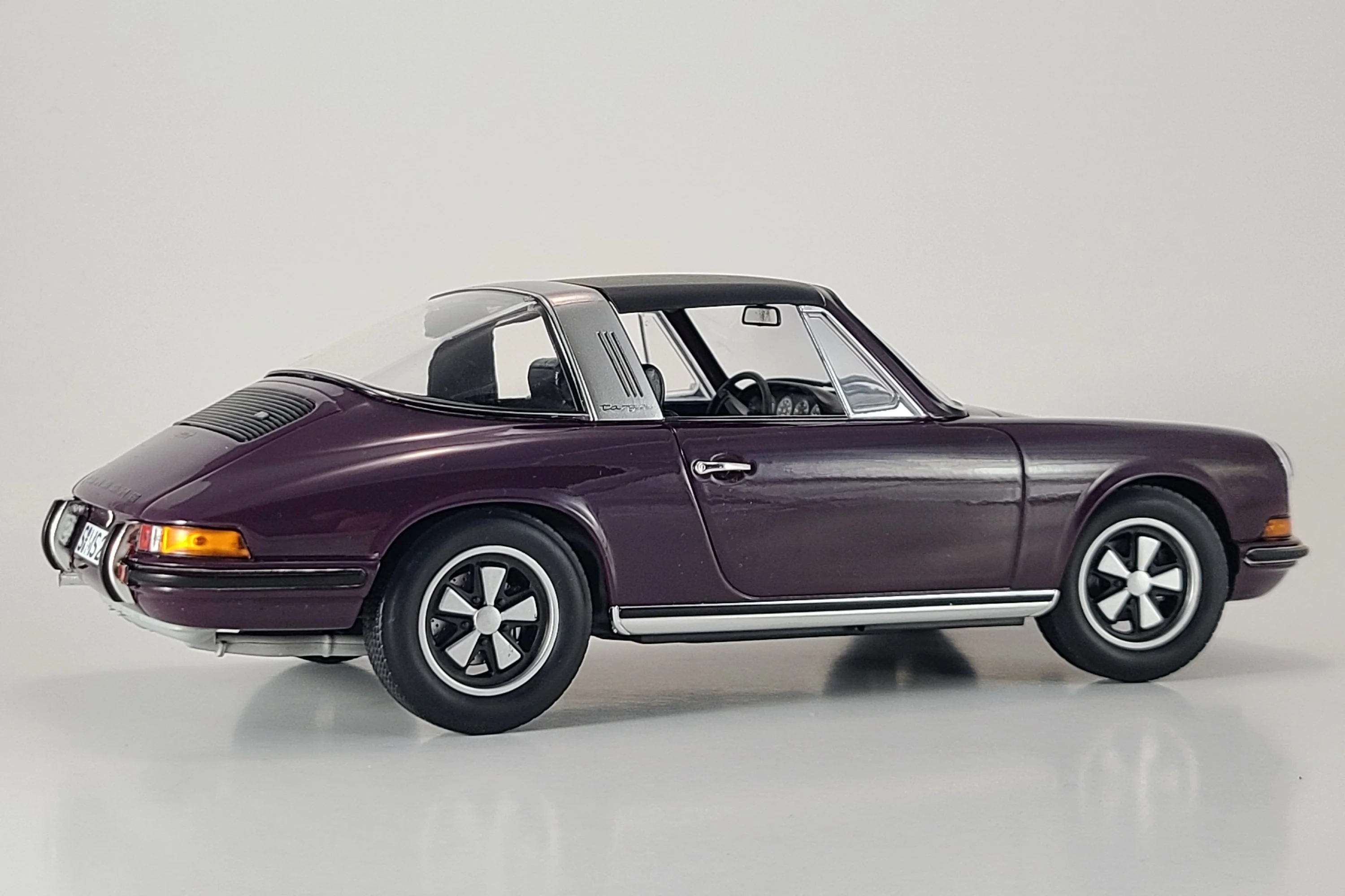 Porsche 911T Targa 2.4 - 1:18 Scale Diecast Model Car by Norev - Mearch