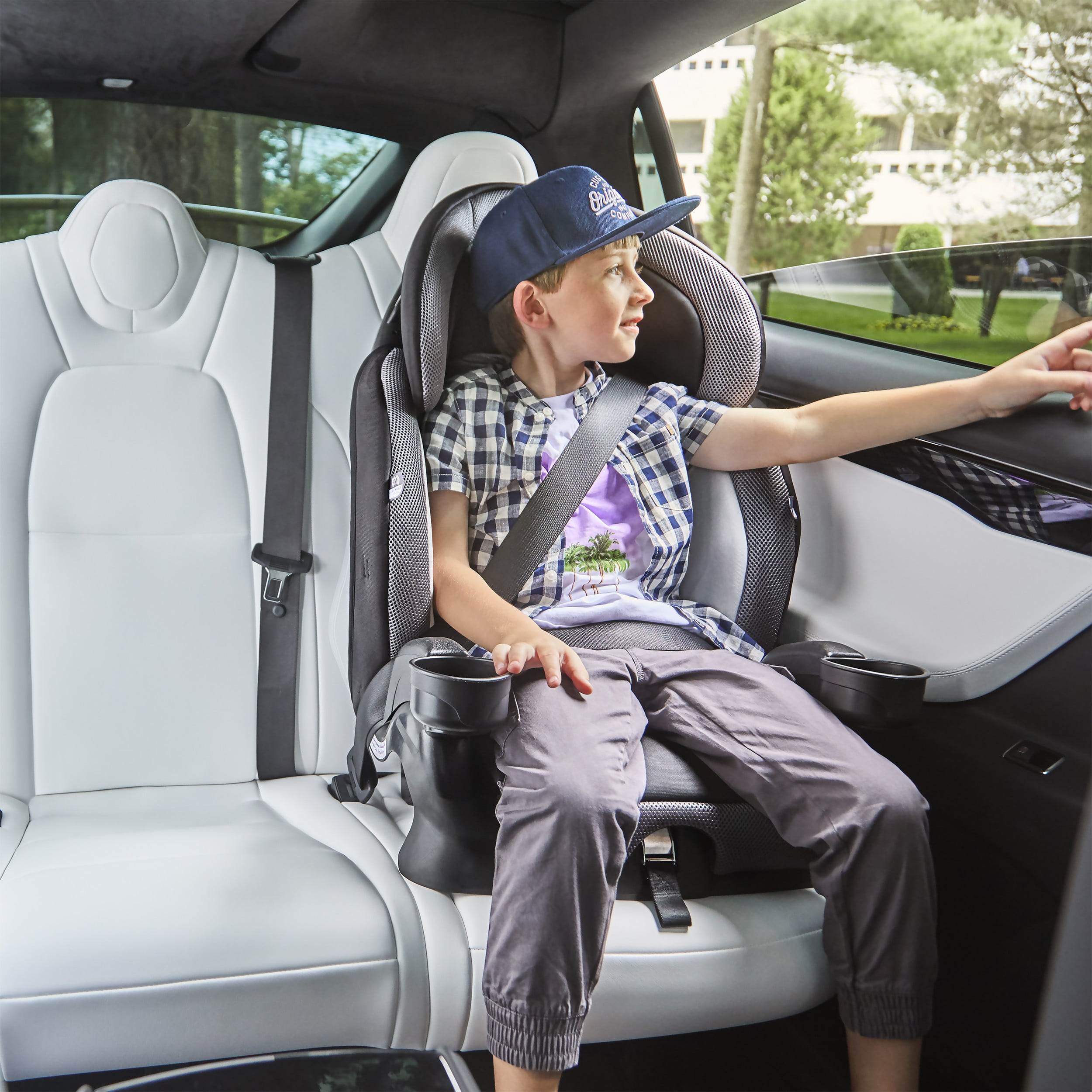 2025 Chase Plus 2-in-1 Booster Car Seat (Geneva Pink)