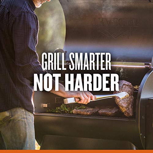 2025 650 Wifi Pellet Grill and Smoker in Black