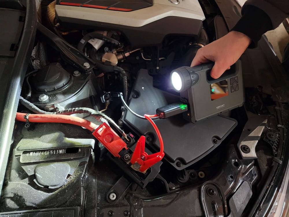 2025 JS002 Portable Power Station Jump Starter & Air Compressor: 1000 Peak/400 Instant Amps- 150 PSI Digital Air Compressor – USB Port – LED Flashlight – Battery Clamps