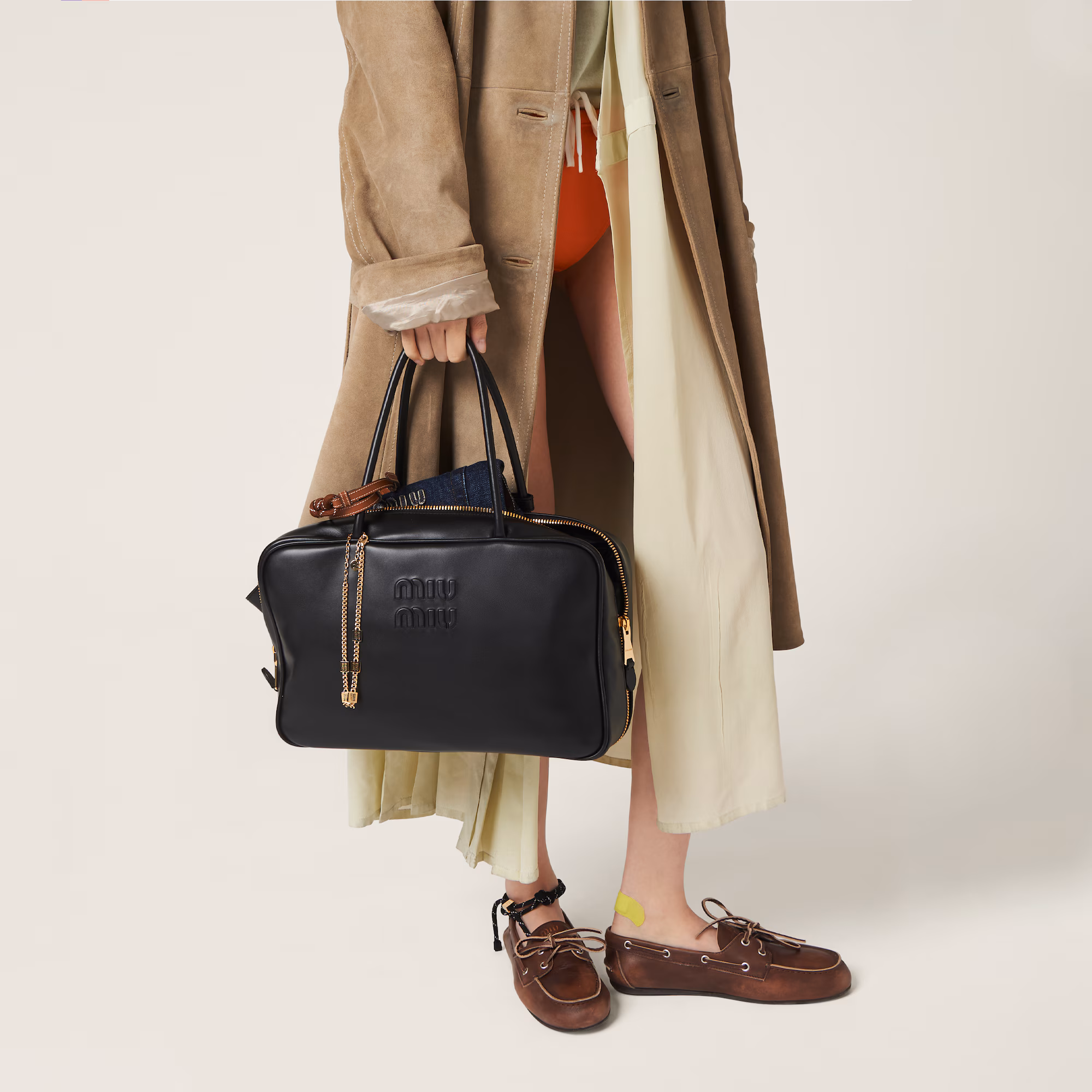 MIUMIU Leather Beau bag Large-Black - LuxuryEva