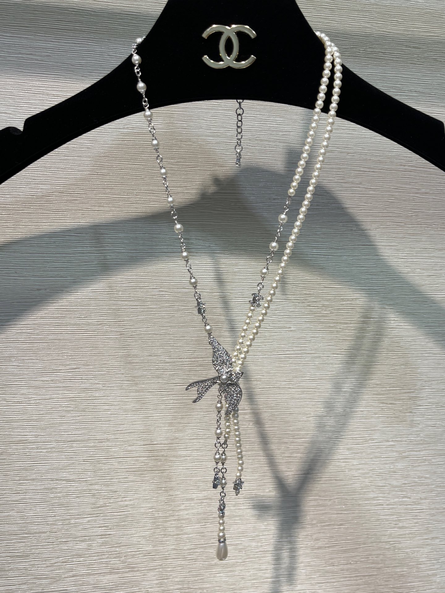CHANEL 25S New Silver Bird-Inspired Double C Pearl Necklace / Sweater Chain - LuxuryEva