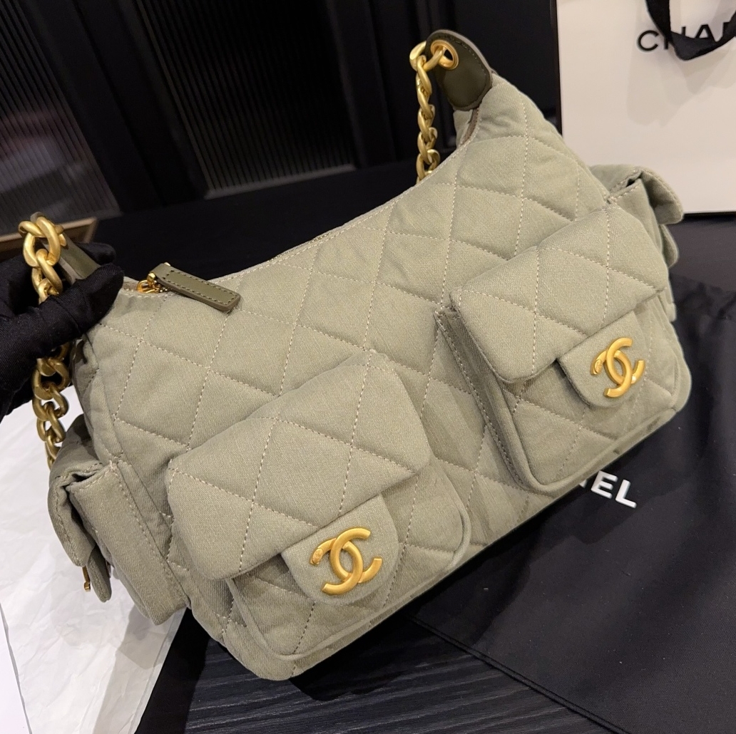 【🔥Special Offers🔥】Chanel Cambon Ligne Small Reporter Bag - LuxuryEva
