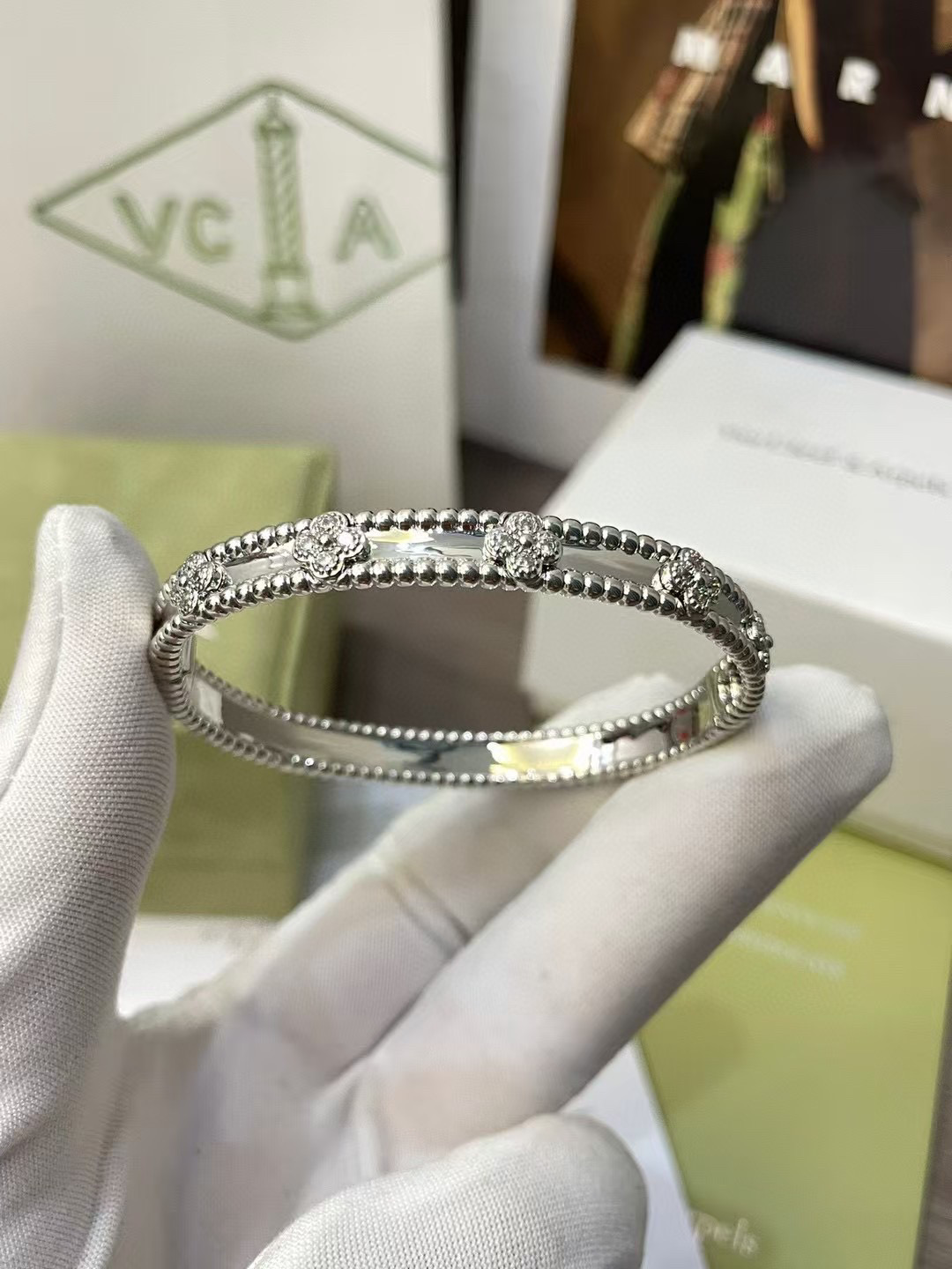 Van Cleef & Arpels Kaleidoscope Bracelet - LuxuryEva