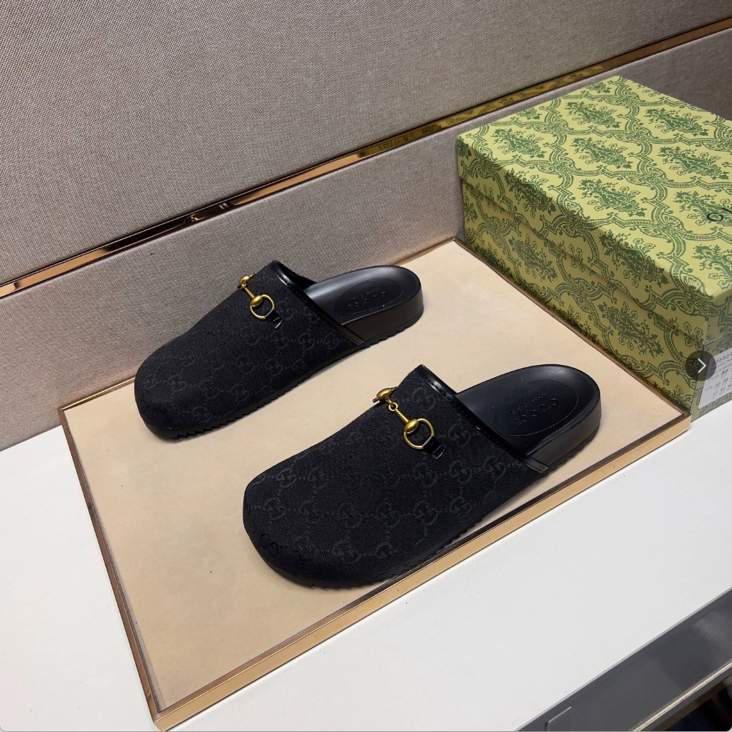 Gucci Women's Horsebit mule - LuxuryEva