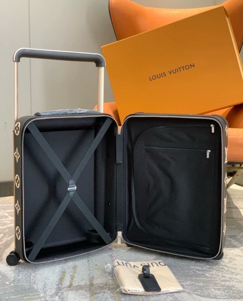 LV Horizon 55 M10256 - LuxuryEva