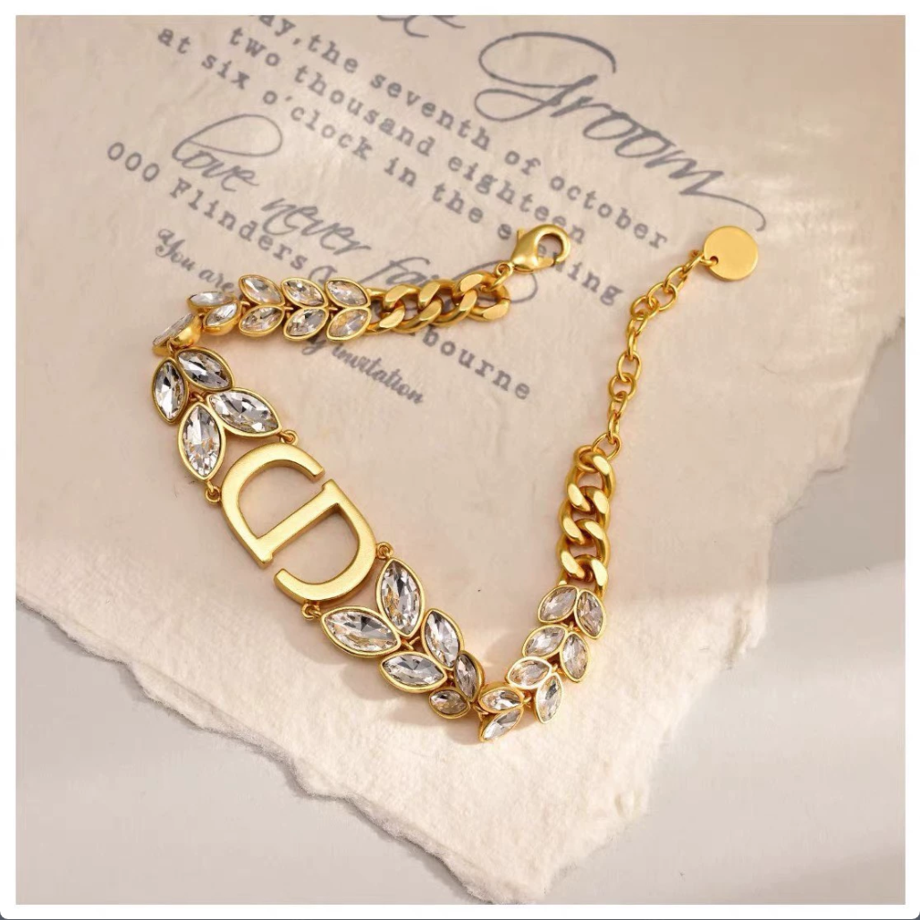 Dior 30 Montaigne Prestige Set - LuxuryEva