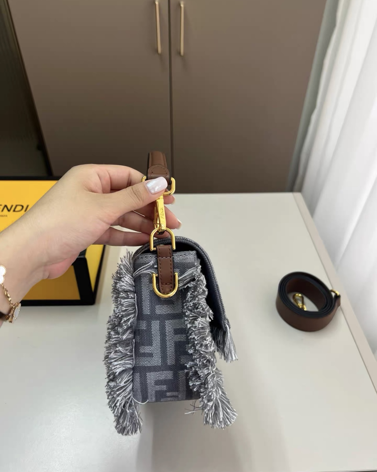 Fendi Baguette - LuxuryEva