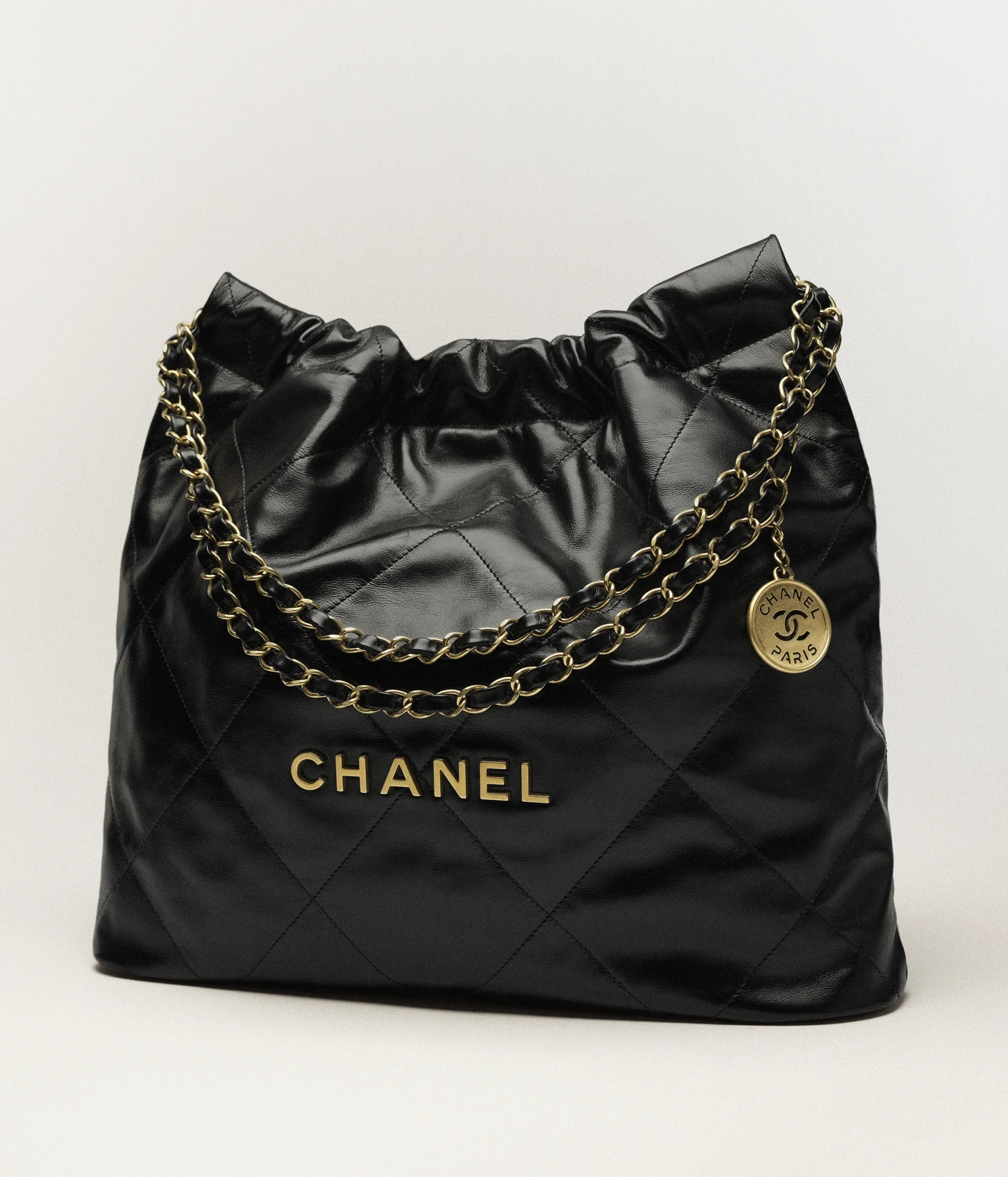 CHANEL 22 Handbag - LuxuryEva