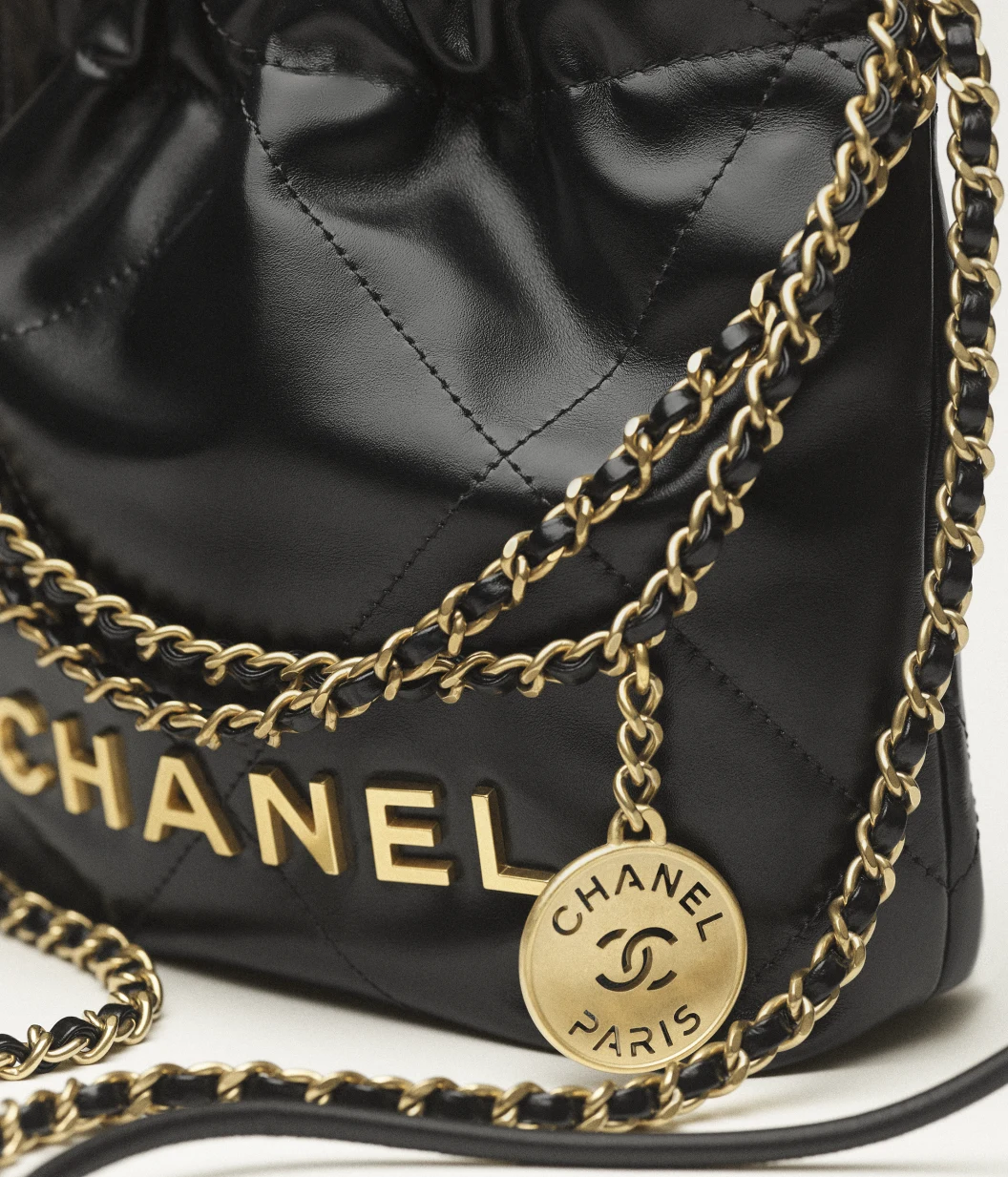CHANEL 22 Mini Handbag - LuxuryEva