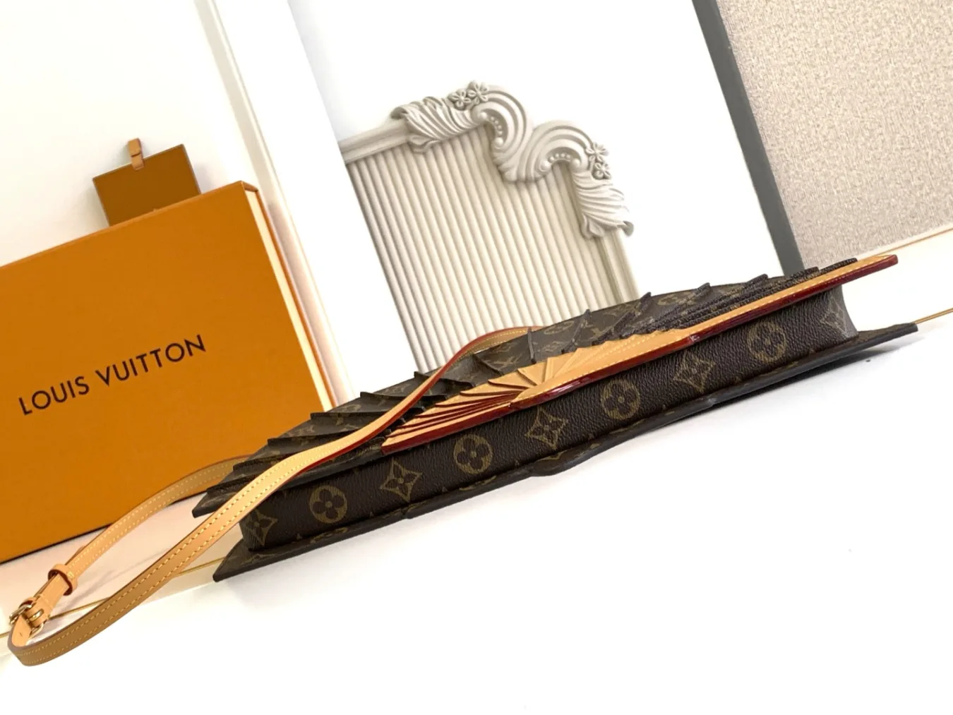 Louis Vuitton Fan Bag - LuxuryEva