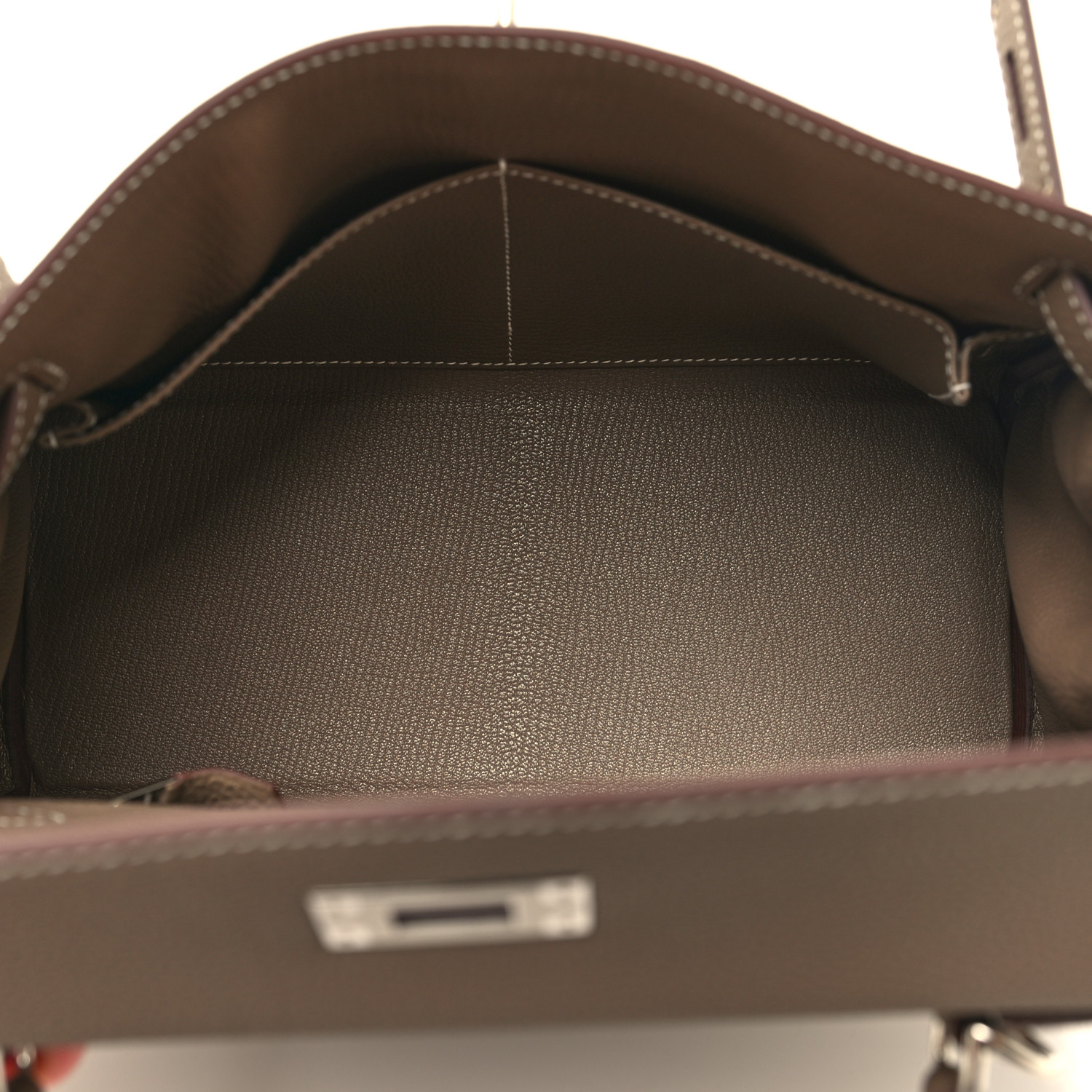 Togo Kelly Retourne 28 Etoupe - LuxuryEva