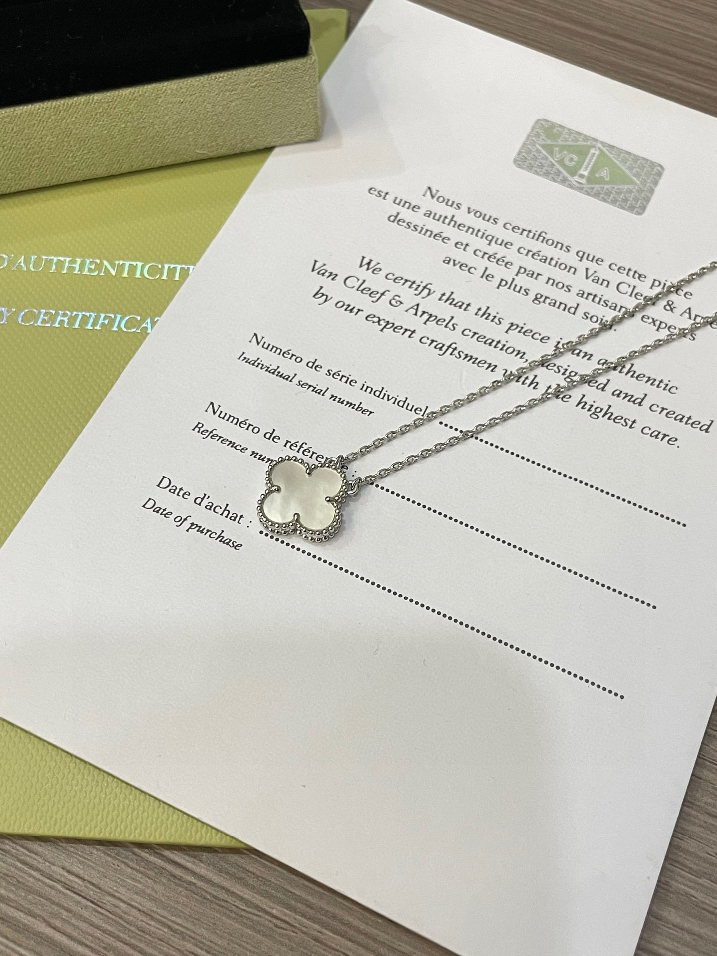 Van Cleef & Arpels Clover Jewelry Set - LuxuryEva