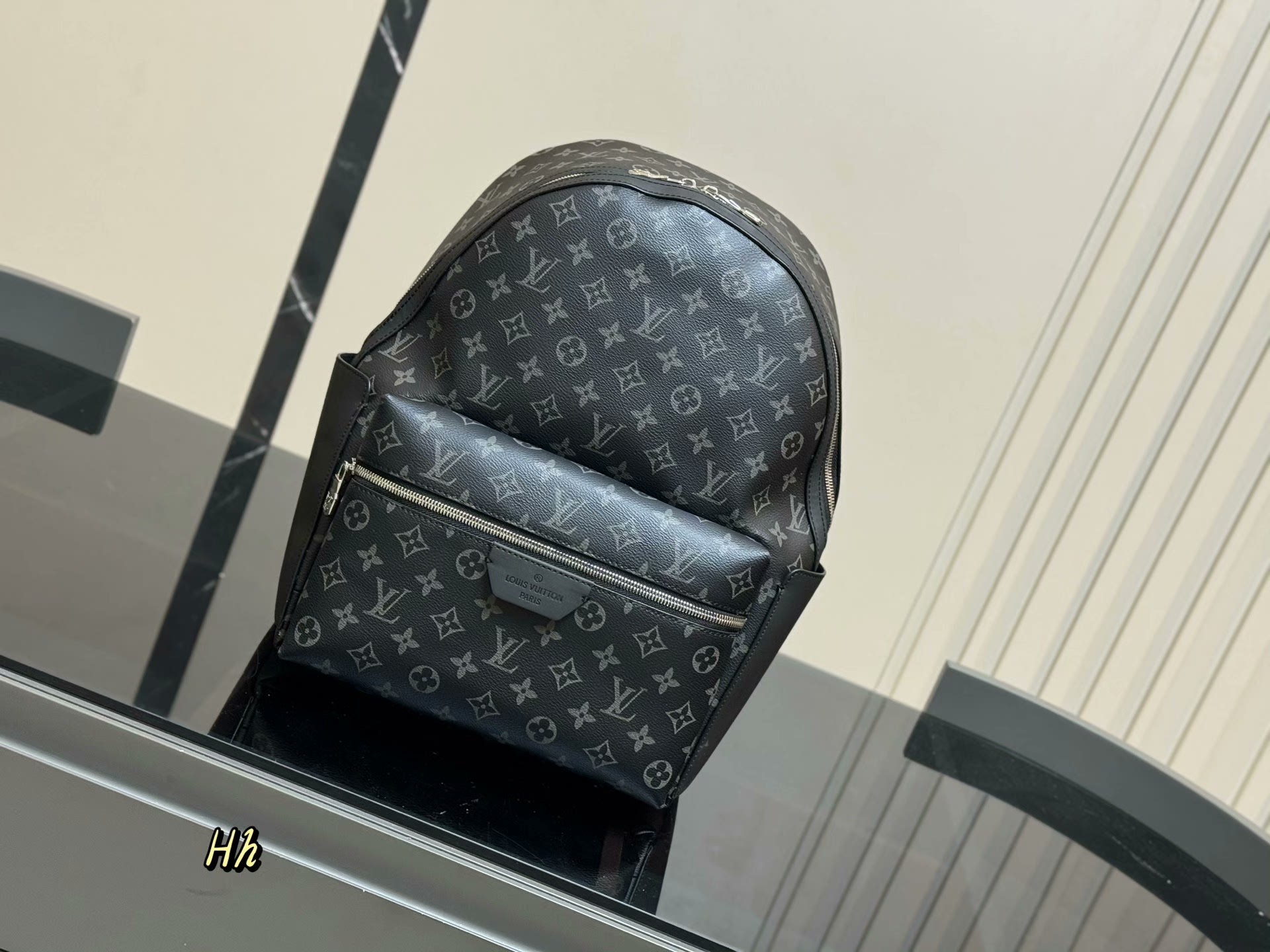 LV Discovery Backpack PM M22558 - LuxuryEva