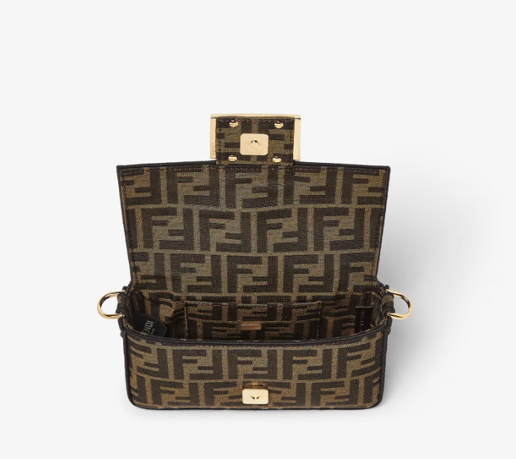 FENDI Baguette Mini - LuxuryEva