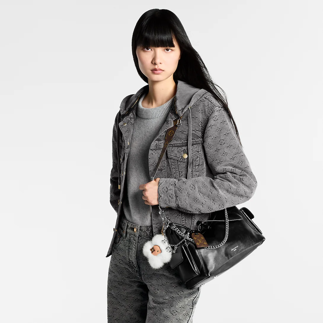 LV Vivienne Fur Key Holder M02300 - LuxuryEva