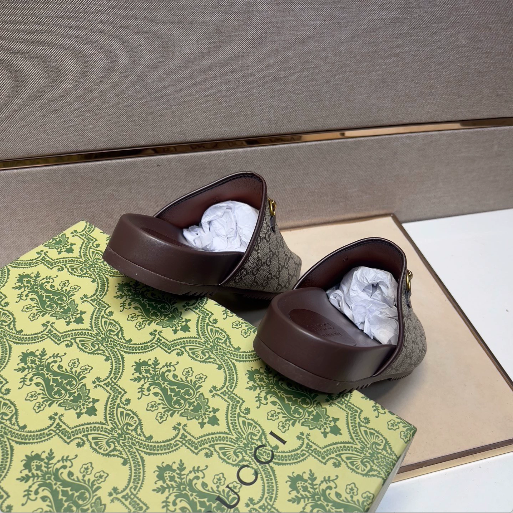 Gucci Women's Horsebit mule - LuxuryEva