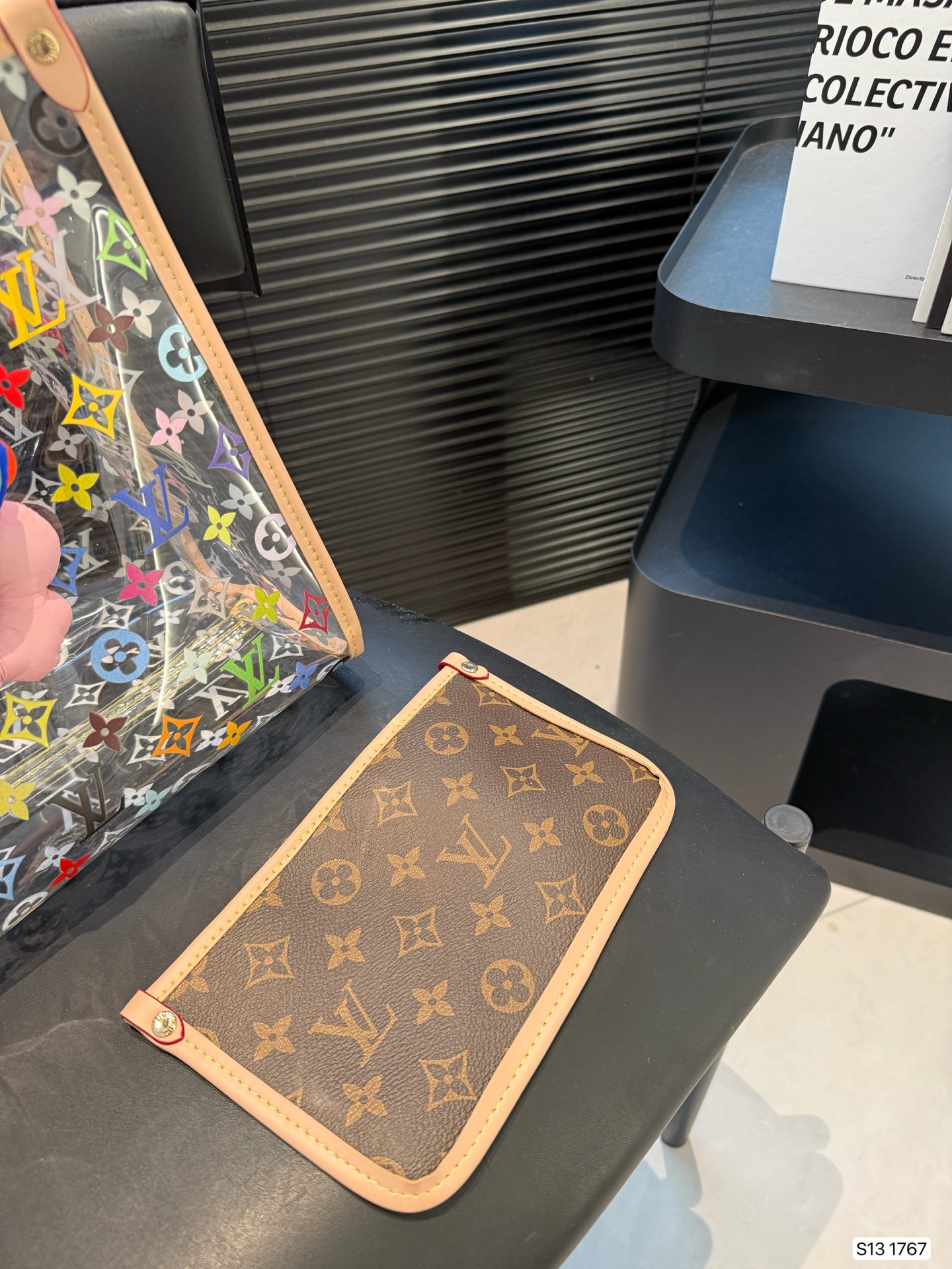 Lv Jelly Bag - LuxuryEva