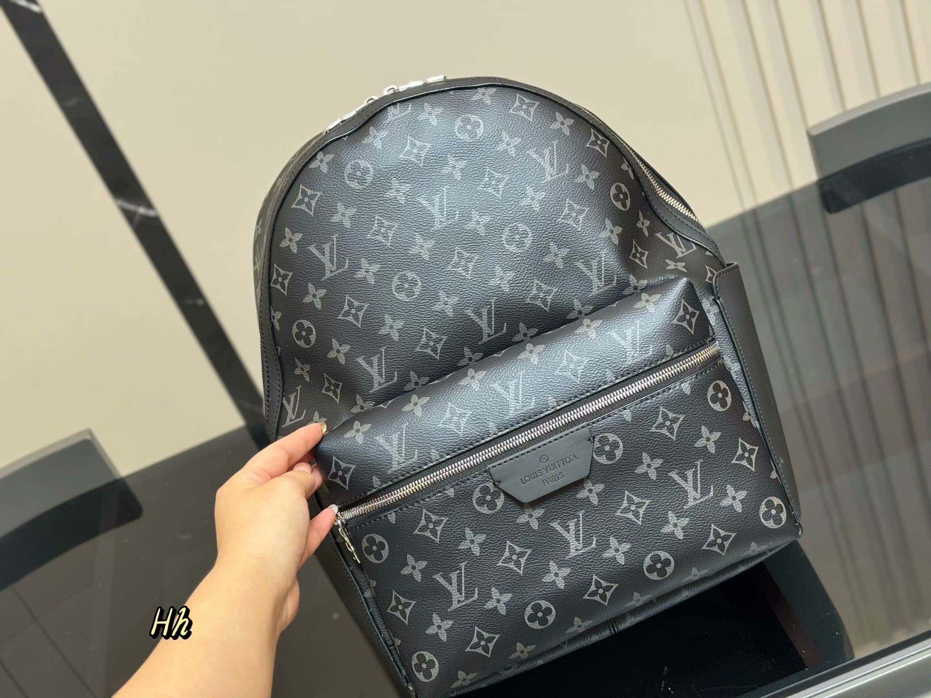 LV Discovery Backpack PM M22558 - LuxuryEva