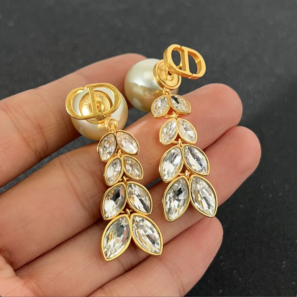 Dior 30 Montaigne Prestige Set - LuxuryEva