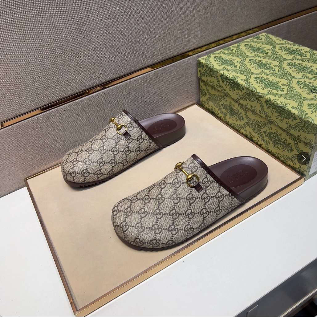 Gucci Women's Horsebit mule - LuxuryEva