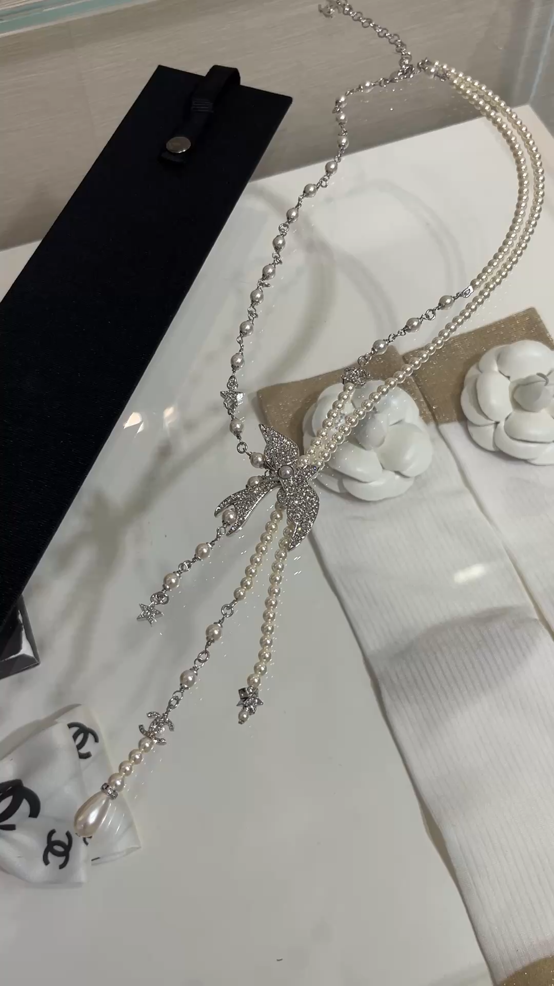 CHANEL 25S New Silver Bird-Inspired Double C Pearl Necklace / Sweater Chain - LuxuryEva