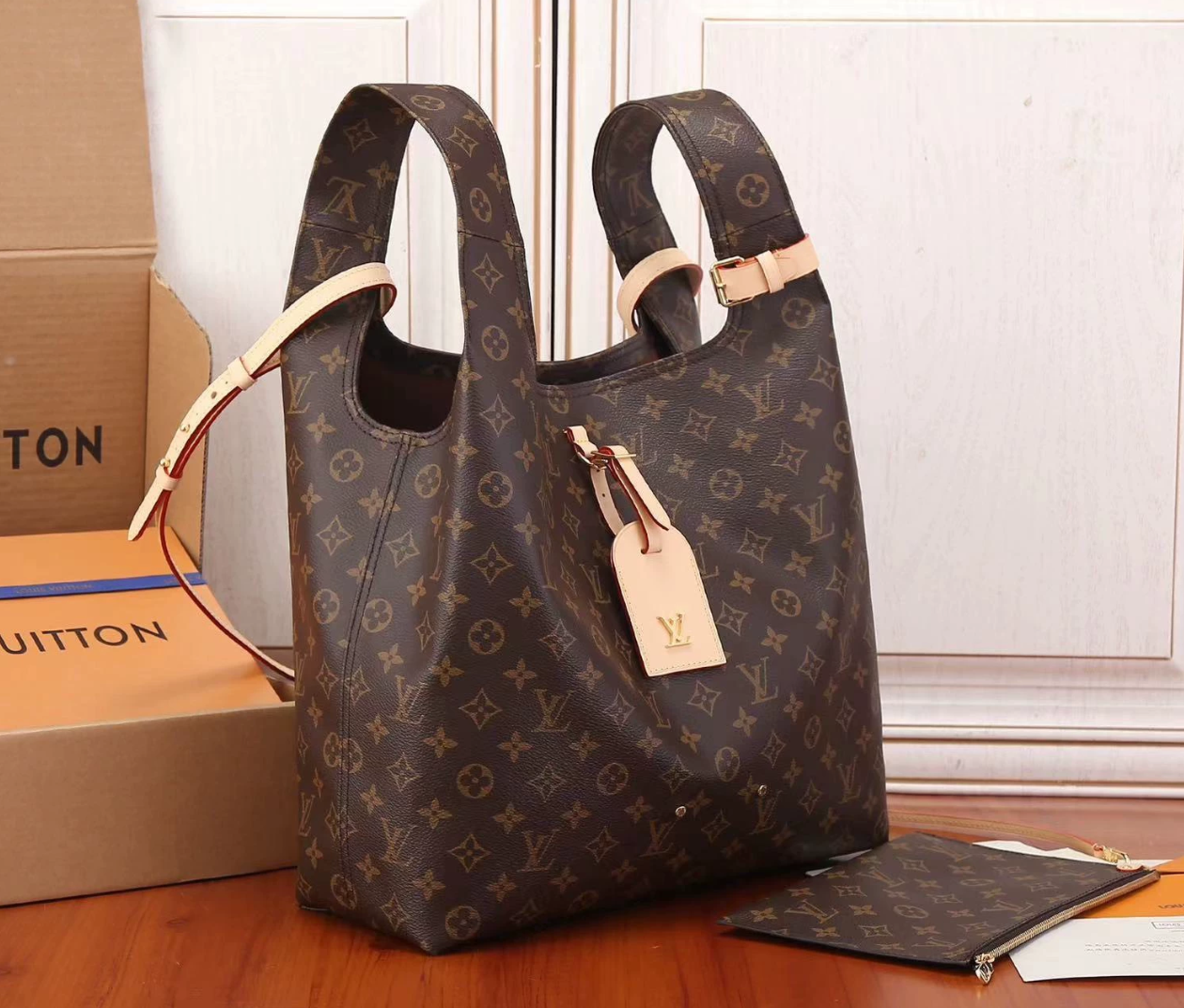 LV Atlantis M46817 GM - LuxuryEva
