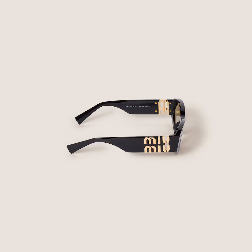 FROM THE RUNWAY Miu Glimpse sunglasses  MYR 2,060 - LuxuryEva