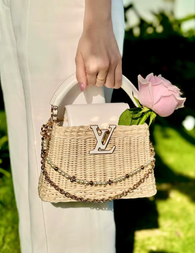 LV Pearl River Bag Charm M02608 - LuxuryEva