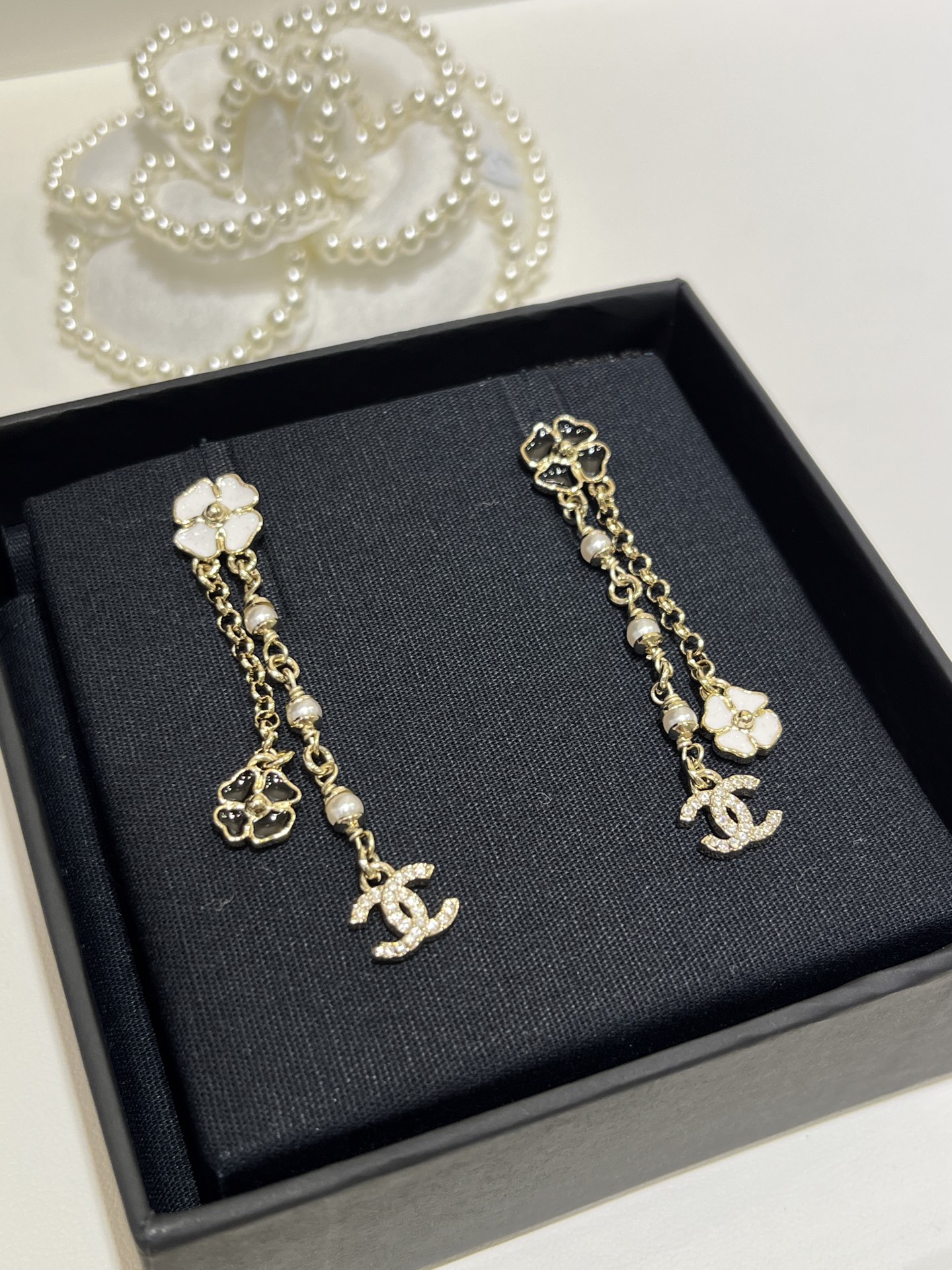 CHANEL 25P New Black & White Enamel Mini Clover & Camellia Double C Drop Earrings - LuxuryEva