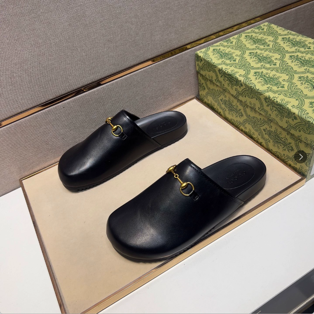 Gucci Women's Horsebit mule - LuxuryEva