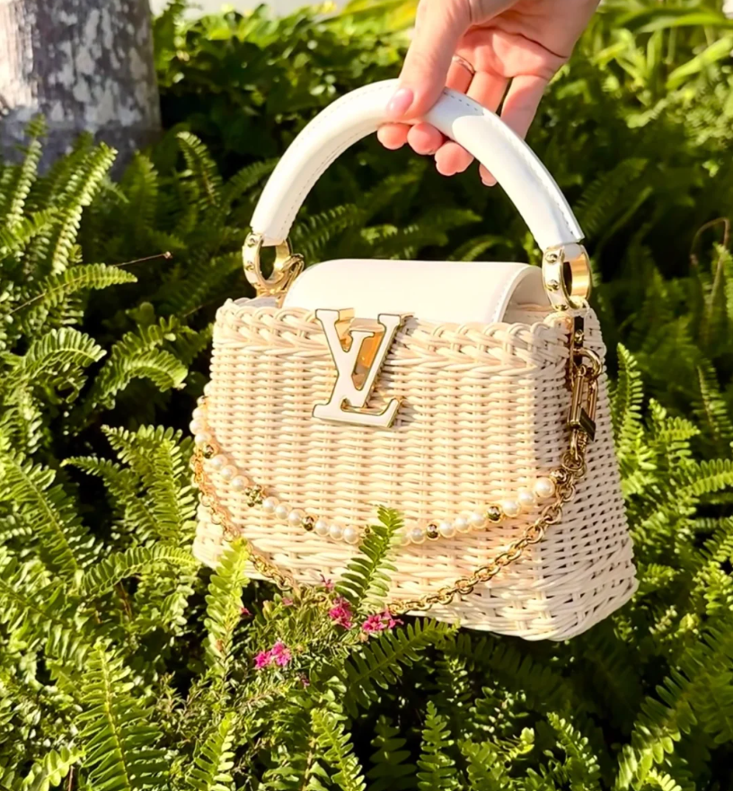 LV Pearl River Bag Charm M02608 - LuxuryEva