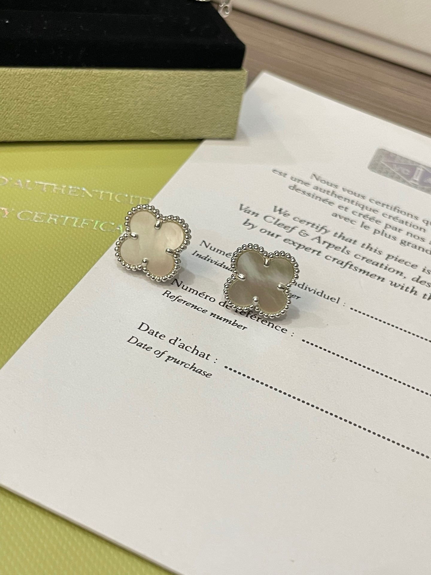 Van Cleef & Arpels Clover Jewelry Set - LuxuryEva