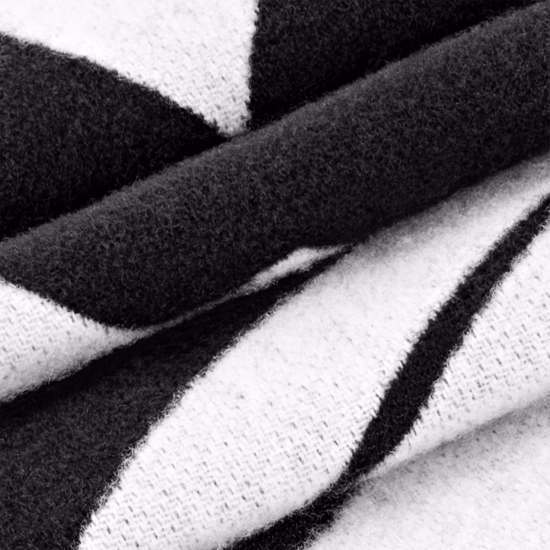 LV Lock And Keys Scarf M92855 - LuxuryEva