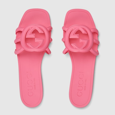 Gucci Women's Interlocking G slide sandal  Variation dark pink rubber - LuxuryEva