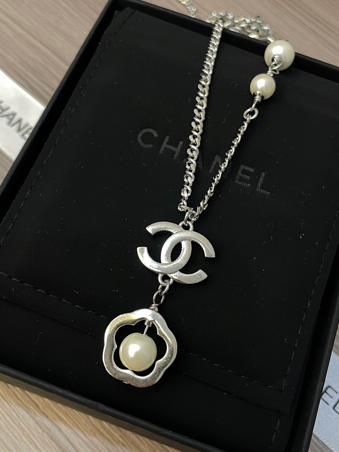 CHANEL NECKLECES - LuxuryEva