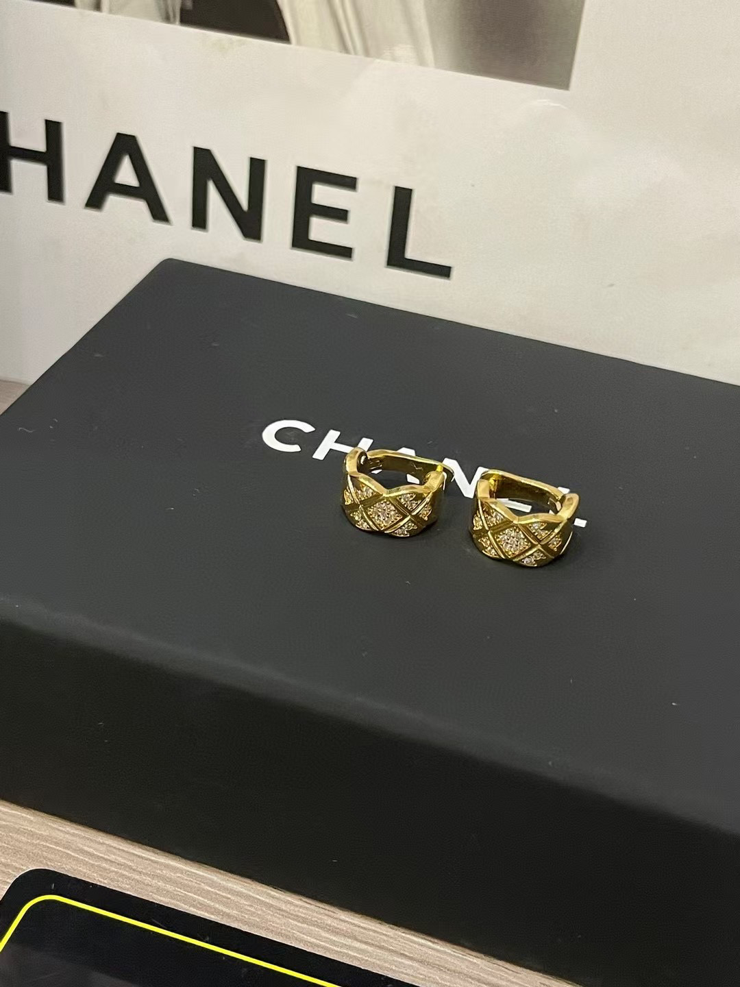 CHANEL quilted pattern earrings - LuxuryEva