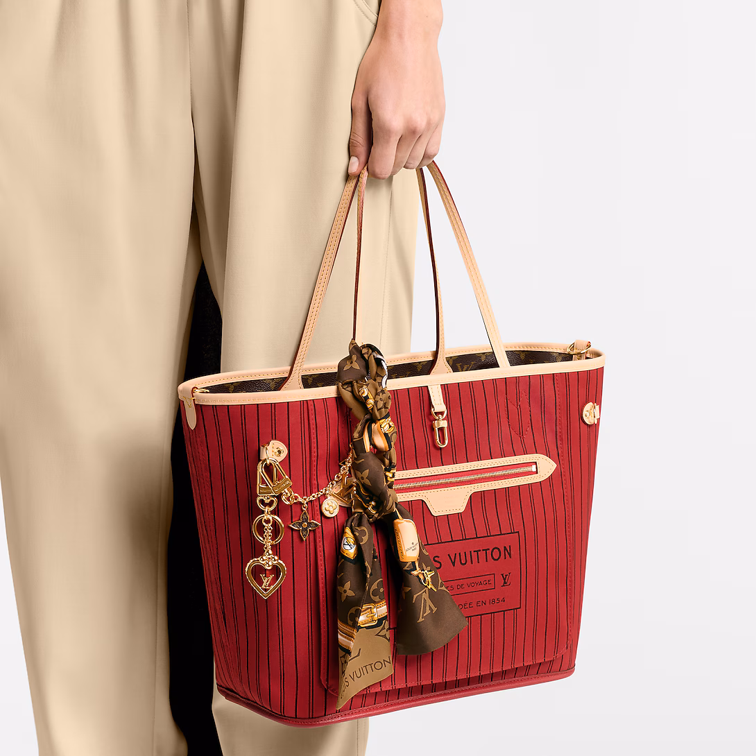 LV Spring Street Chain Bag Charm M01188 - LuxuryEva